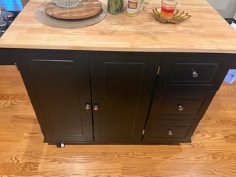 Portable kitchen island