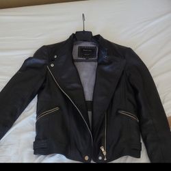 Massimo Dutti Woman Black Leather Jacket SIZE XS