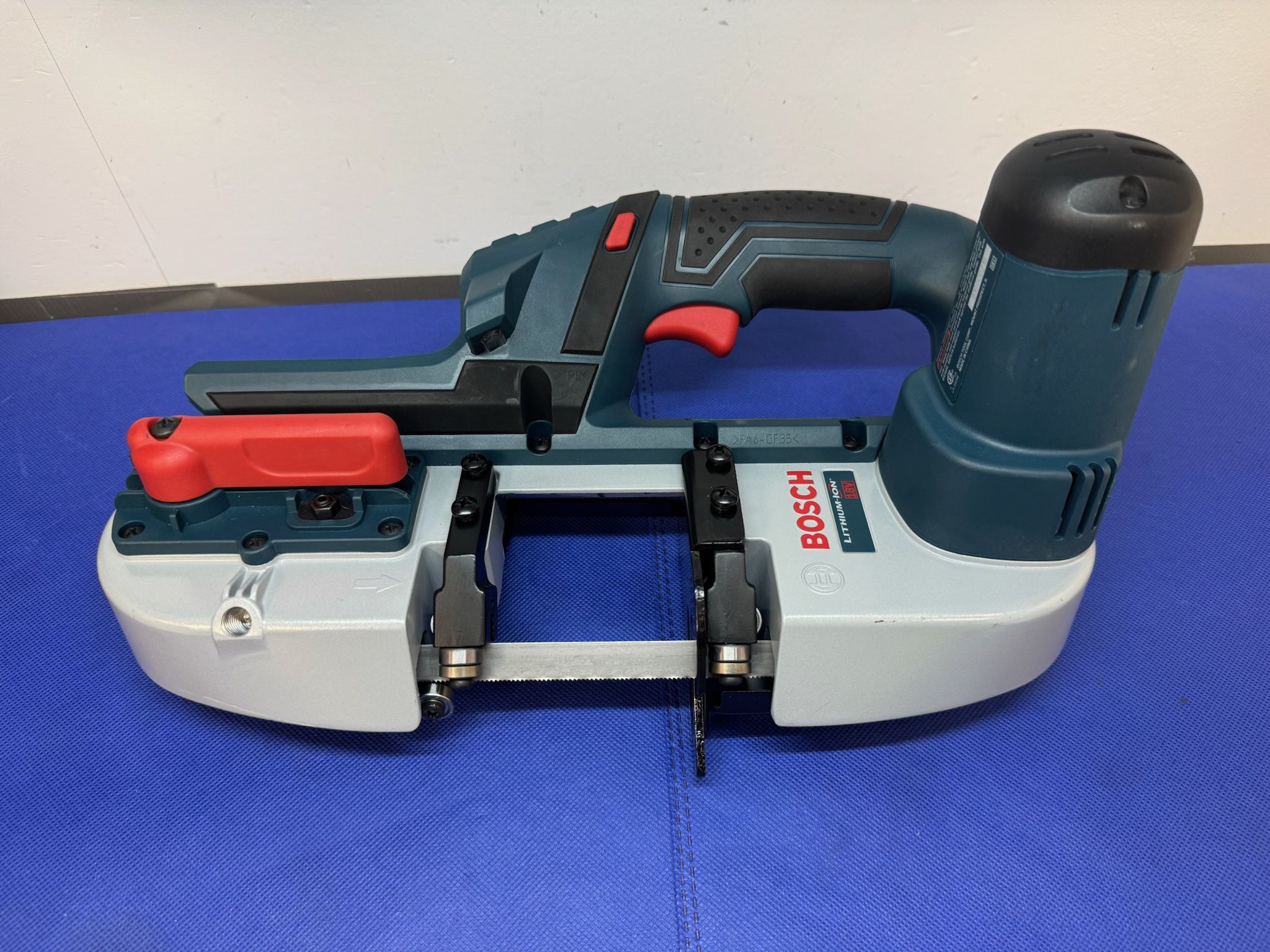 Bosch BSH180B 18-Volt Lithium-Ion Compact Band Saw