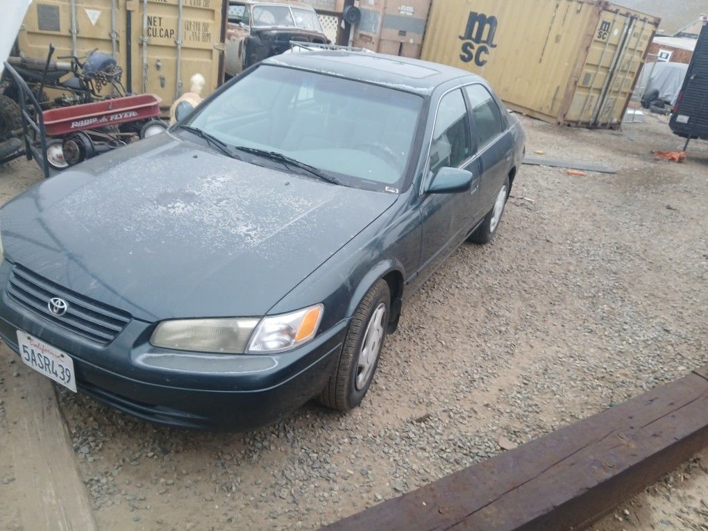 Toyota Camrey