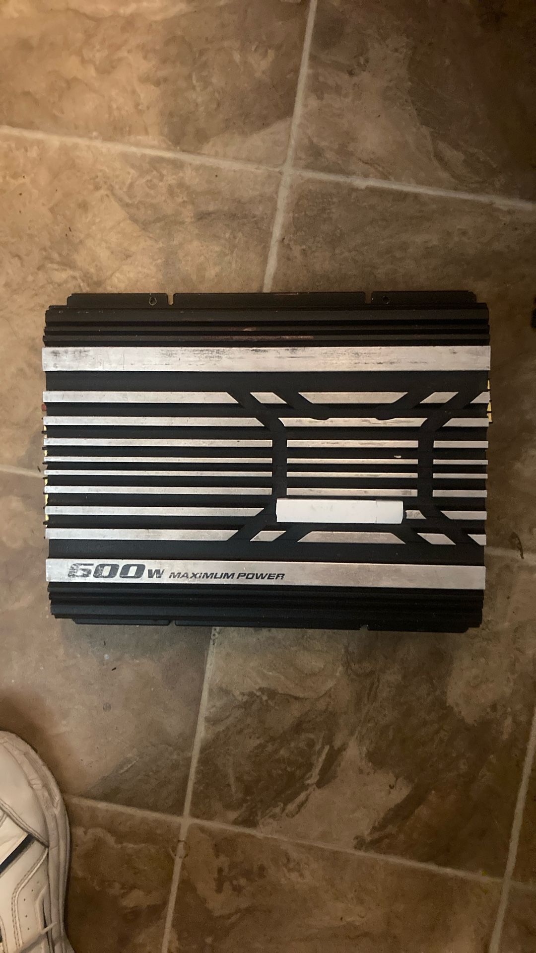 Kenwood 600watt Amplifier