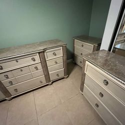 Bedroom Set Full/Queen
