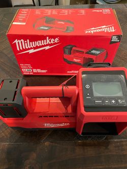 Milwaukee M18 18-Volt Lithium-lon Cordless Electric Portable Inflator (Tool-Only)