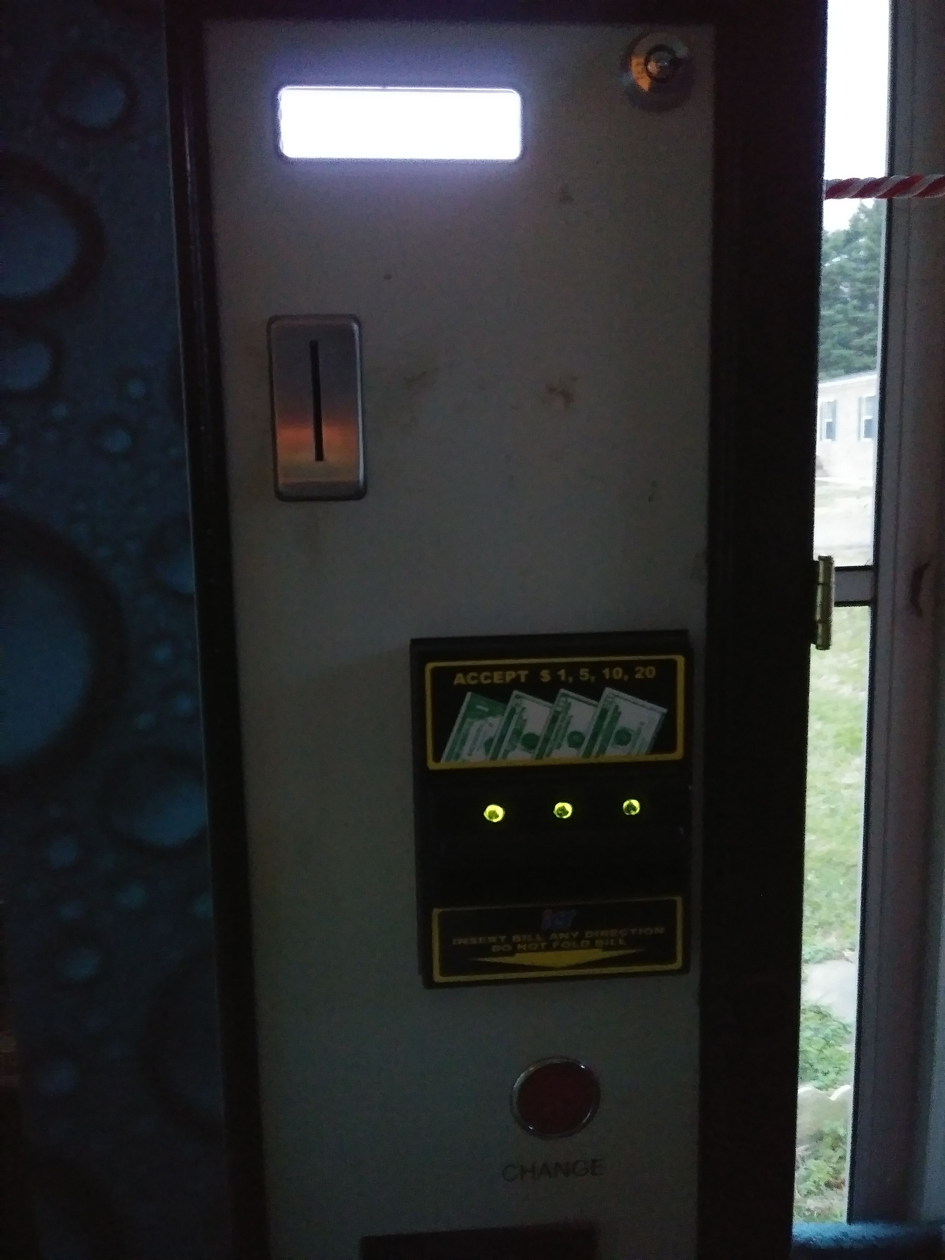 Genesis go 127 &137 vending machine combo for Sale in Lewes, DE OfferUp