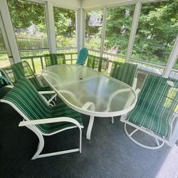 PATIO FURNITURE + 6 green chairs
