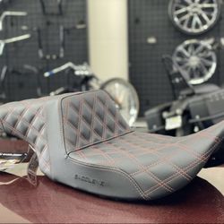 Harley Seat Saddlemen