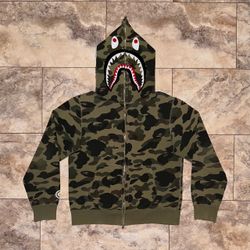 2014 BAPE 1st Camo Shark Full Zip Hoodie Green Size Medium