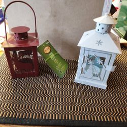 Set Of 2 Metal Christmas Candle Holders 