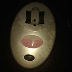 Nail/Adhesive Shaker