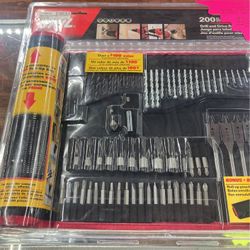 Skil 200 Bit Drill Set 