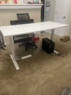 Office table comes with chair