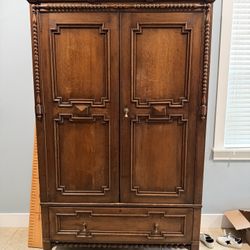Wood Dining Hutch 