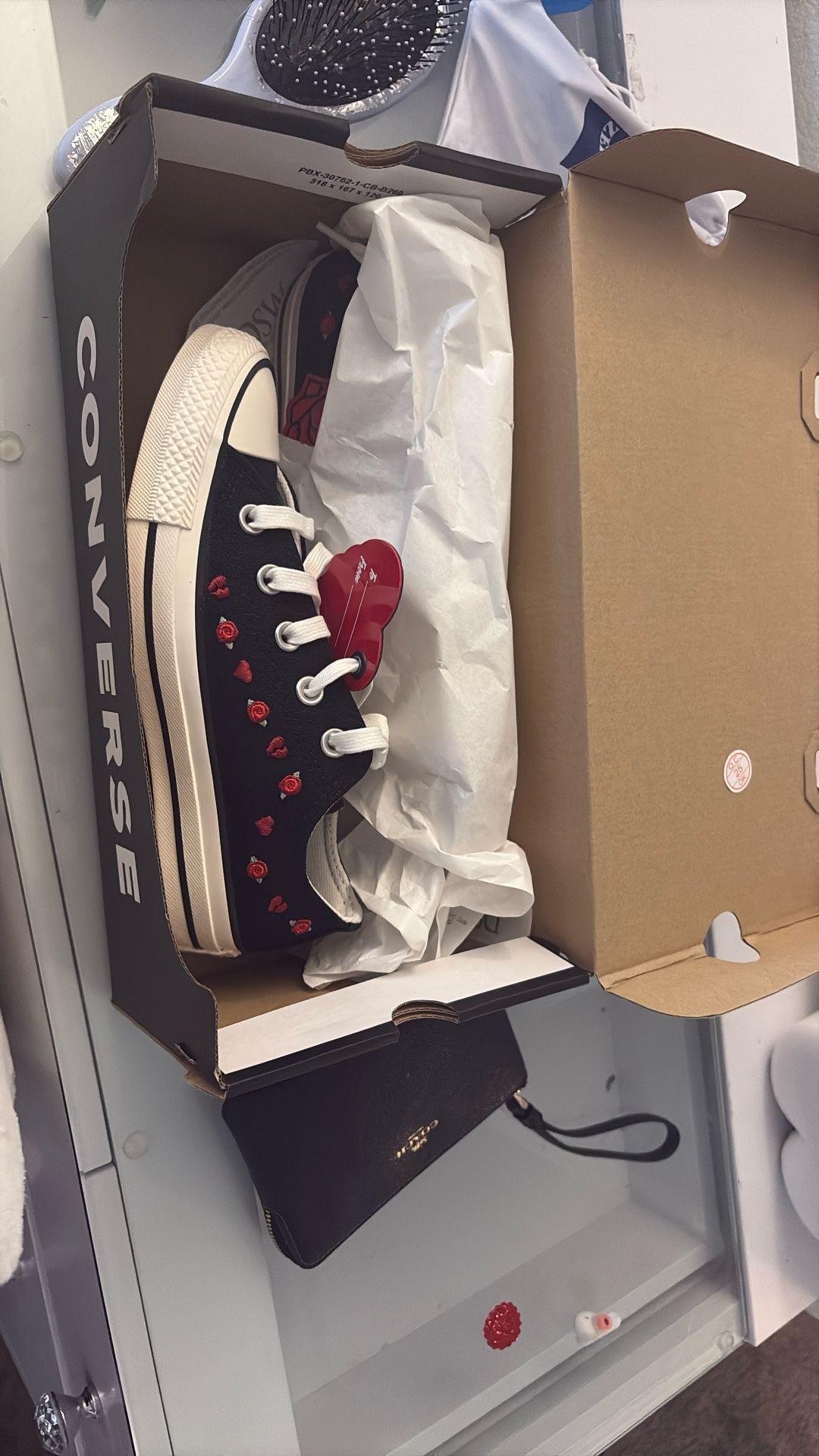 Converse Size 6