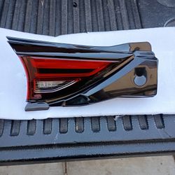 2016---2021 Mazda Cx5 Inner Tail Light LH