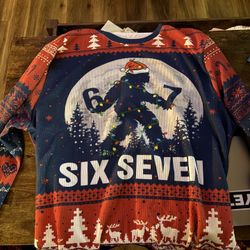 6/7 Xmas Sweater Size XXL