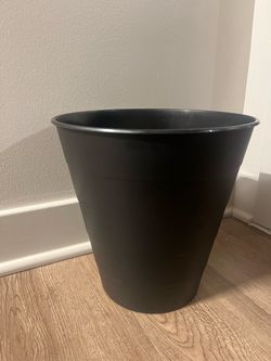 3 Gallon Black Trash Can