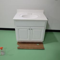 33×22 D 32 H Bathroom Vanity 