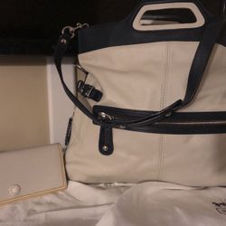 Coach White/Navy Tote, with matching wallet!