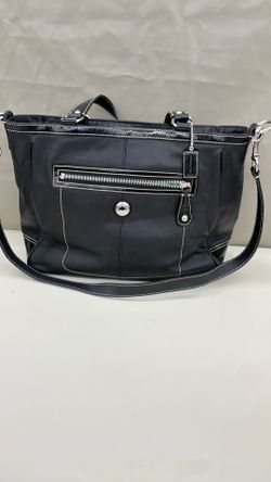 Coach purse. Item No  211 (Shopgoodwill)