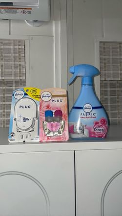 Febreze Plug & Fabric Spray Bundle