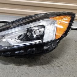  Ford EdgeHeadlight Left Driver OEM 2019-2024 