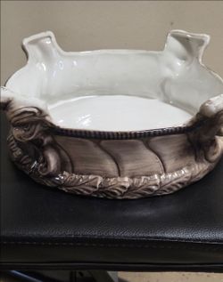 Porcelain Pot
