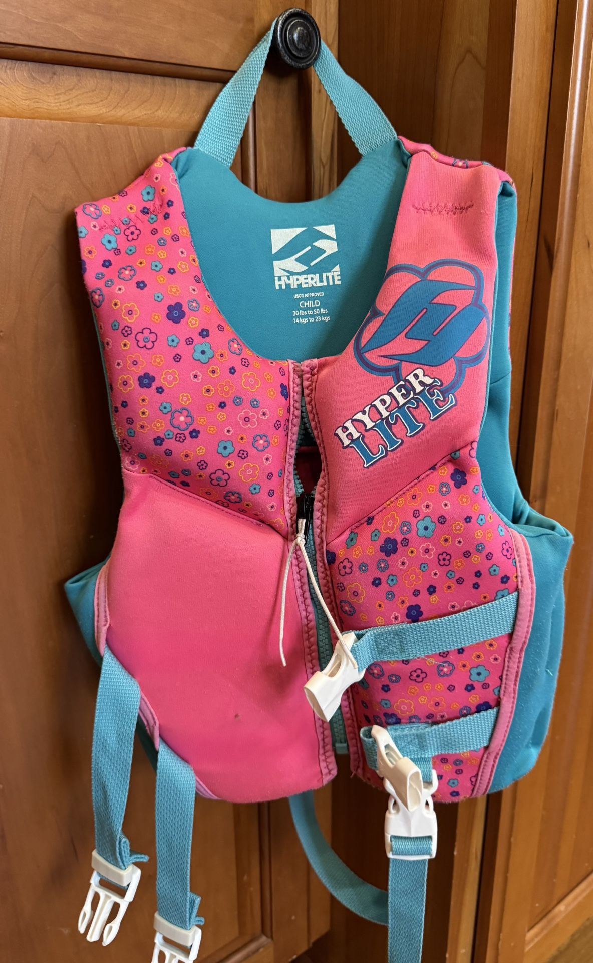 KIDS HYPERLITE LIFE JACKET (30/50 Lb)