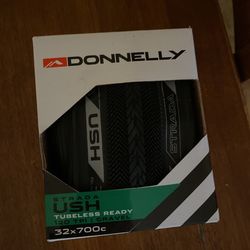 Donnelly Strava USH 700x32