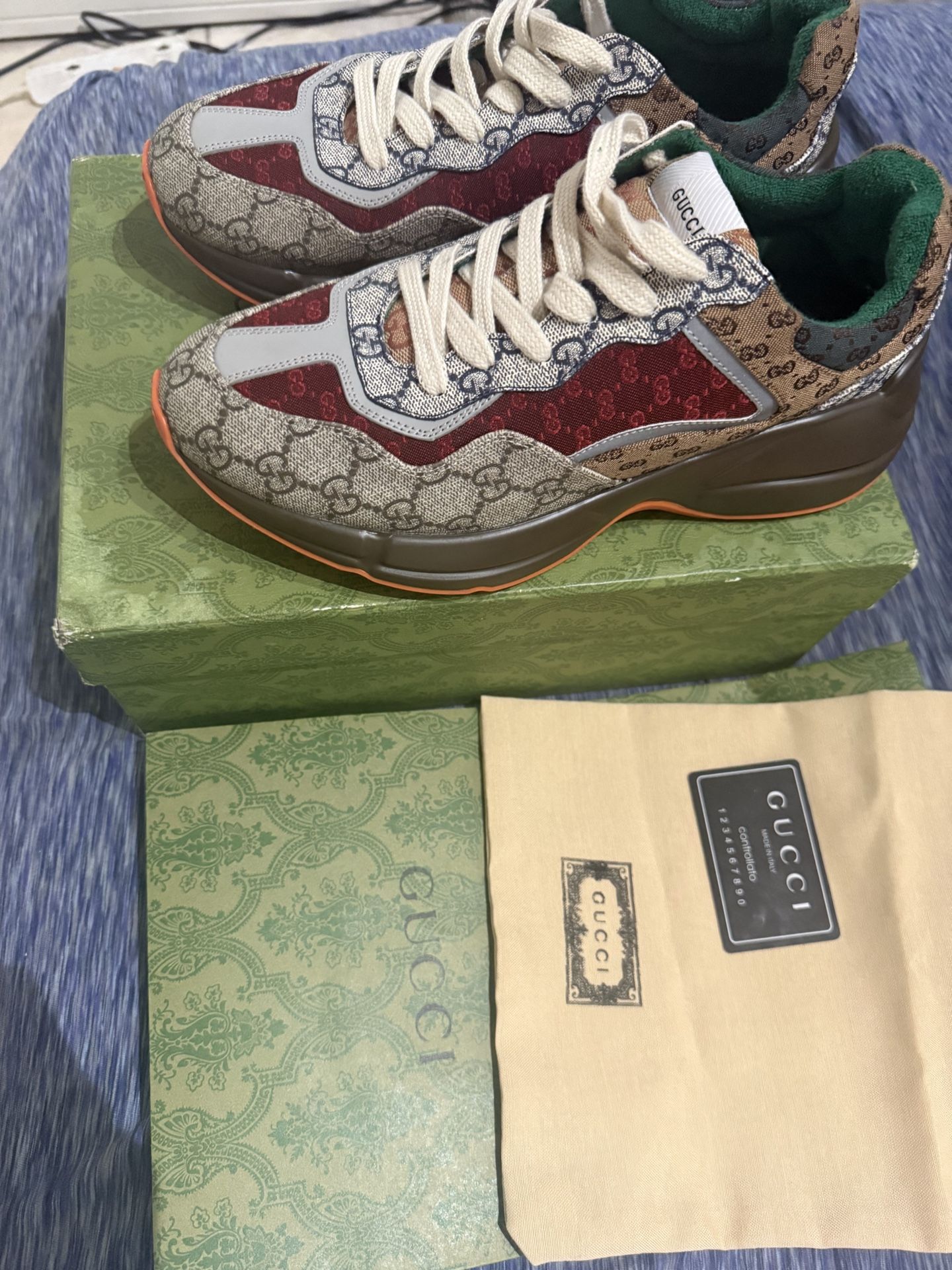 Guccis Shoes Sized 9