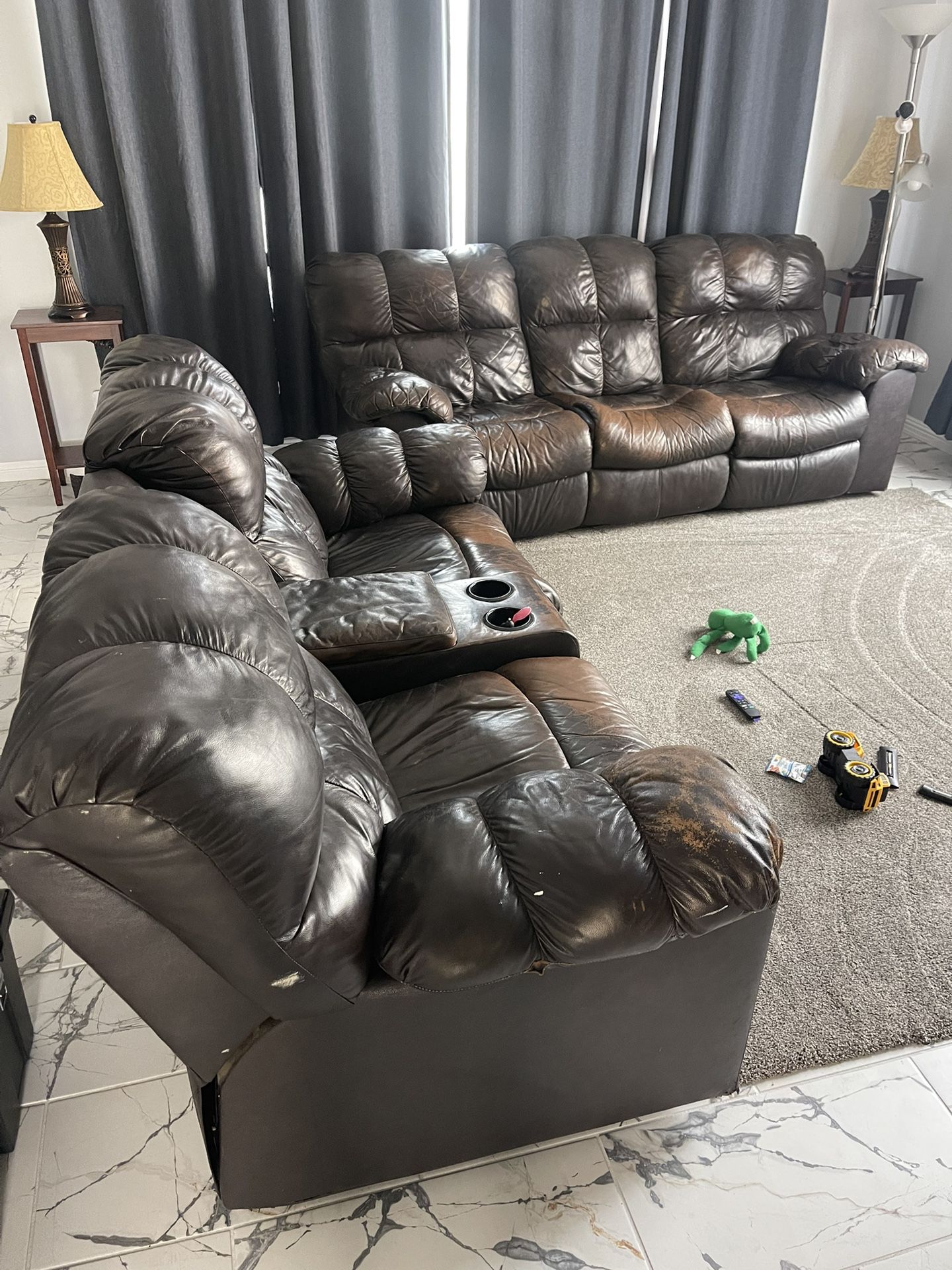Reclining Leather Sofa Set 200 Or Best Offer