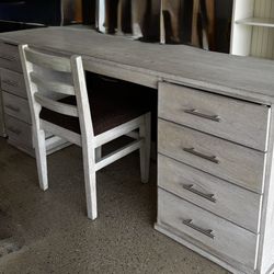 Dresser With Chair 