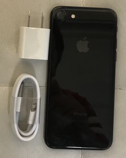iPhone 7 128GB Factory Unlocked