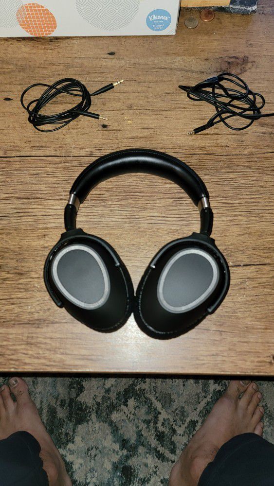 Sennheiser Pxc550 Bluetooth Headphones