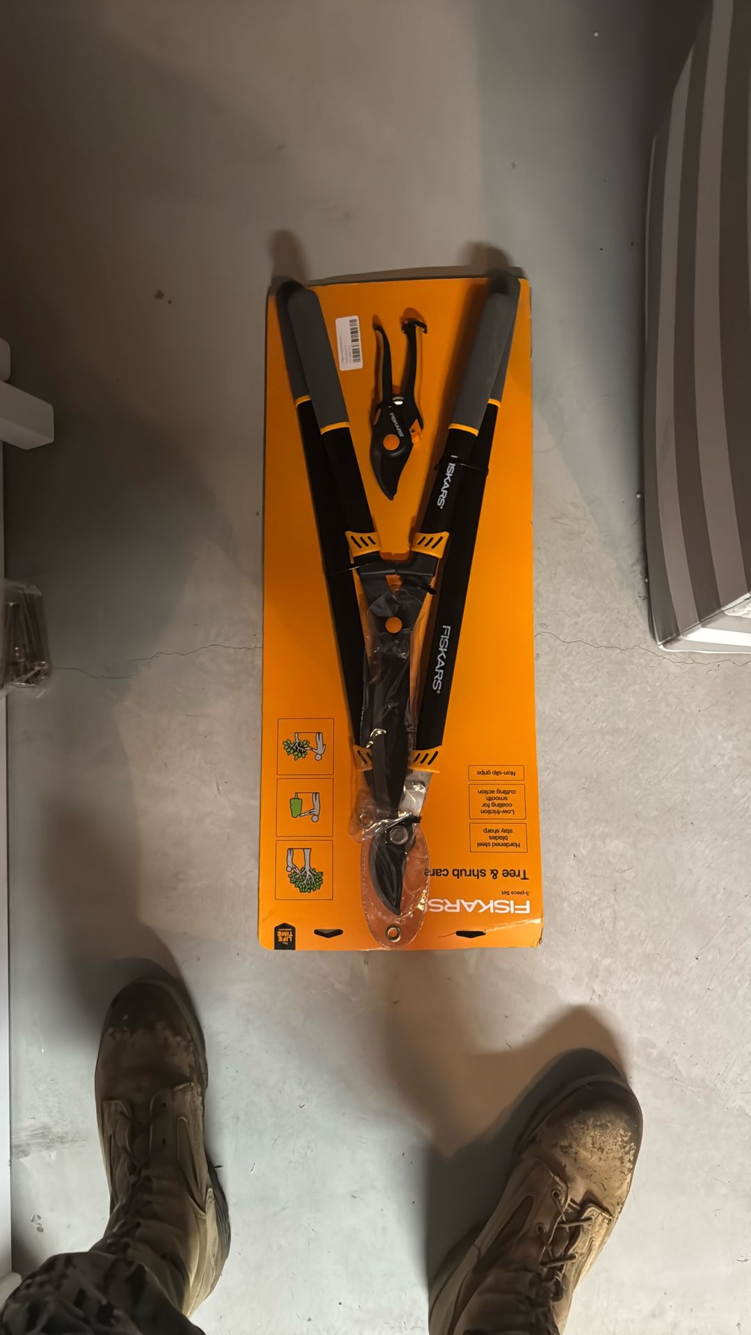 Fiskars Tree And Shrub Care