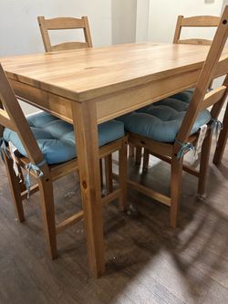 Dining set
