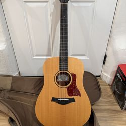Taylor Big Baby Acoustic Guitar - Like New! + FREE Capo & Wall Hanger