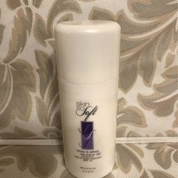 Skin so soft age defying neck & chest treatment