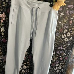 “Calvin Klein” Woman’s Joggers (L) 