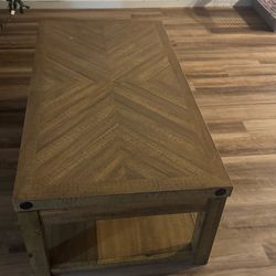 Sonoma Lift Coffee table