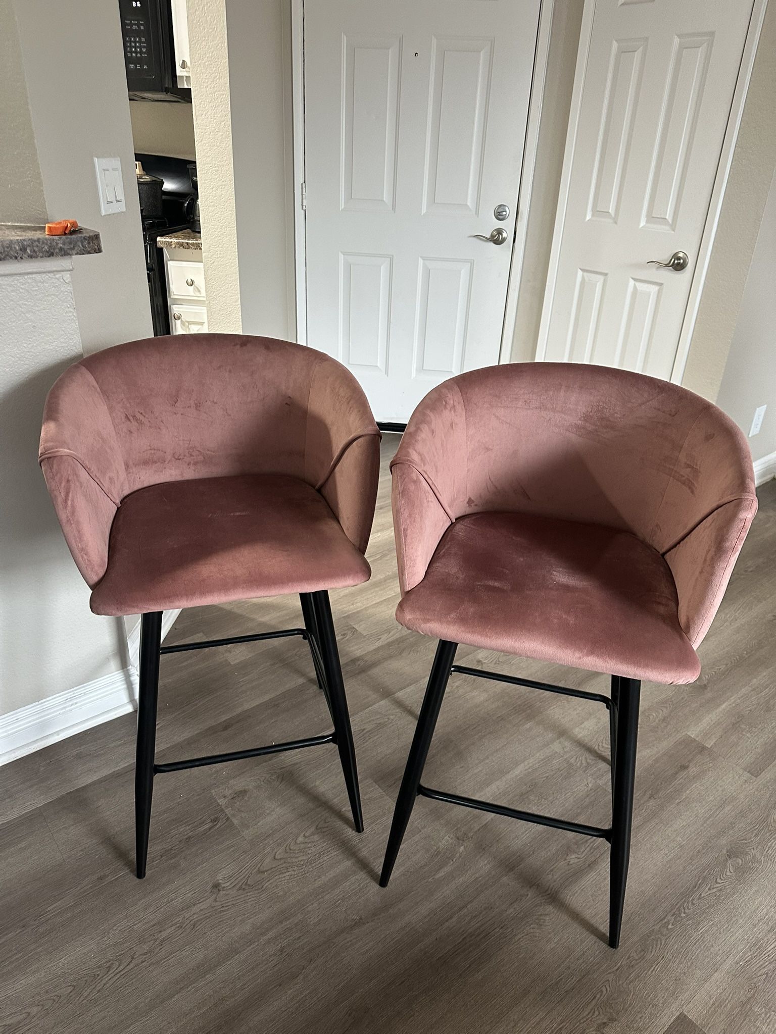Counter Height Chairs/Stools