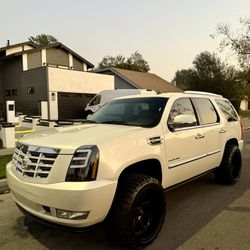 2013 Cadillac Escalade 