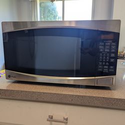 GE Profile Microwave Oven