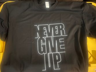 Black T Shirt NEVER GIVE UP