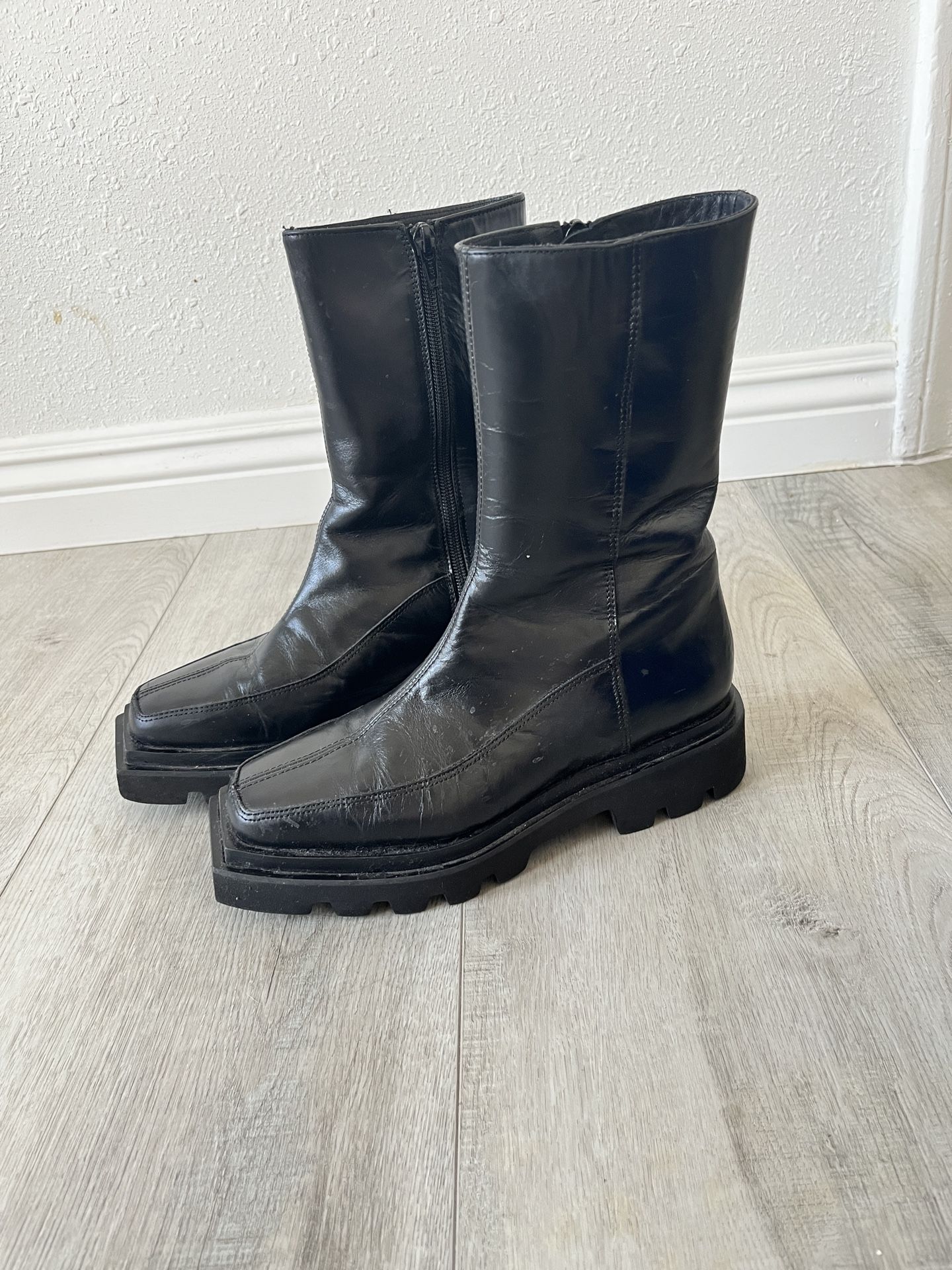 Alohas Square Toe Leather Black Boots