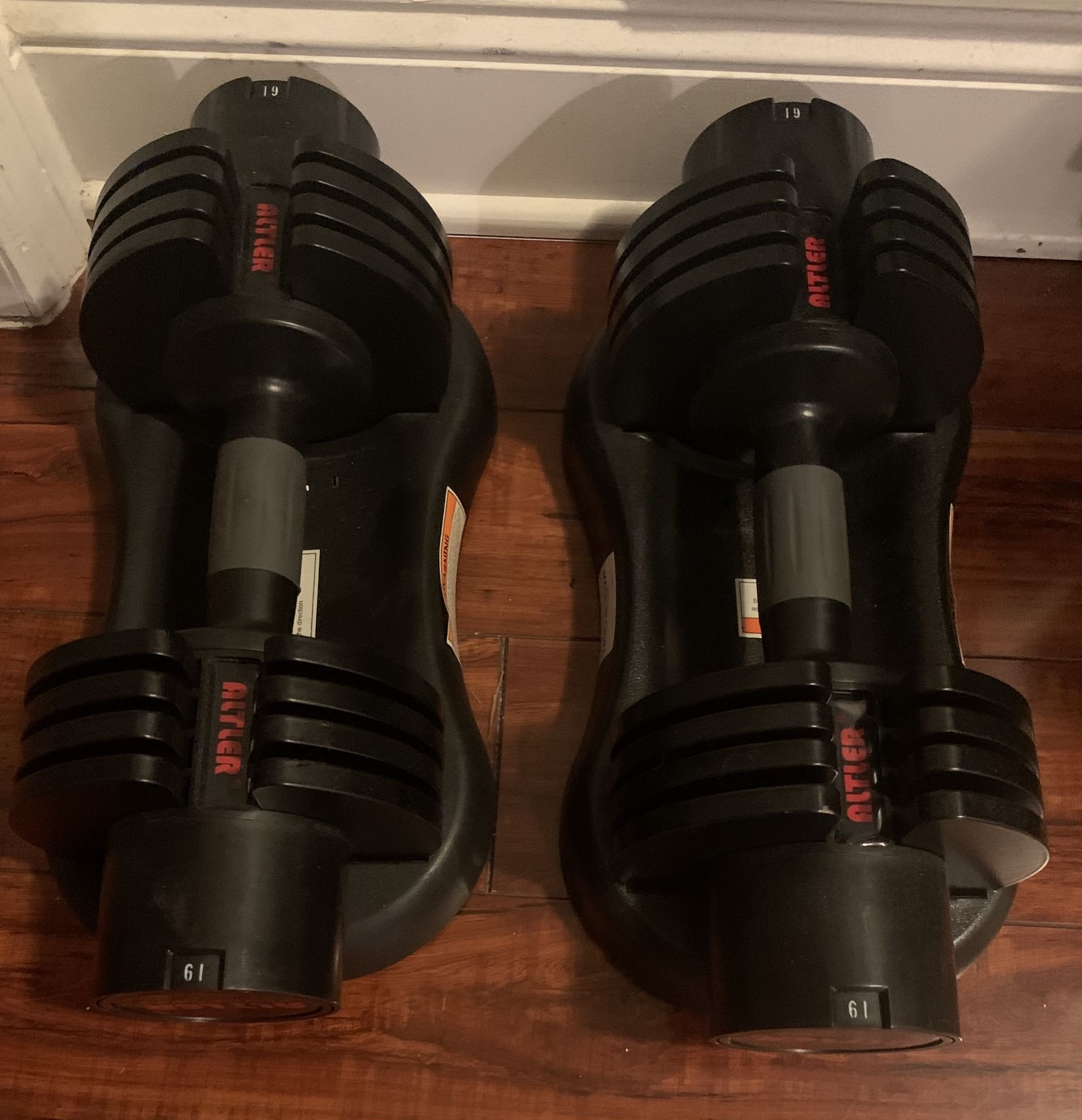 Adjustable dumbbells, set of 2 with trays