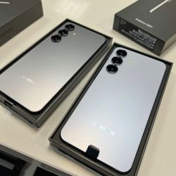 New Sealed Samsung Galaxy S25 Plus 256gb  Unlocked, FREE Smartwach/ Headphones. Pay $1 Today Rest in payments. NO CREDIT NEEDED FINANCING