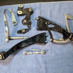 Harley-Davidson mid controls