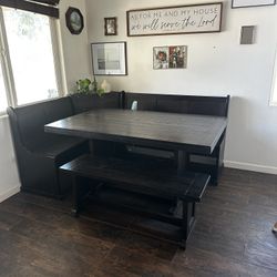 Bench Table / Corner Nook