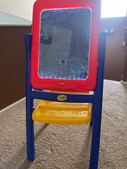 Used Crayola Glow Qwikflip 2-Sided Easel,