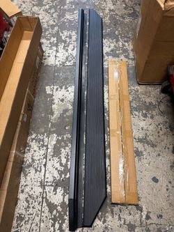 15-25 FORD F-150 / 17-25 SUPER DUTY CREW CAB BLACK 6 INCHES POINTY RUNNING BOARDS